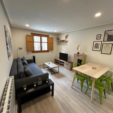 Apartamento Con Encanto En Casco Historico De Burgos Ngoại thất bức ảnh