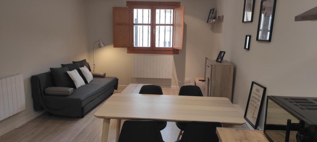 Apartamento Con Encanto En Casco Historico De Burgos Ngoại thất bức ảnh