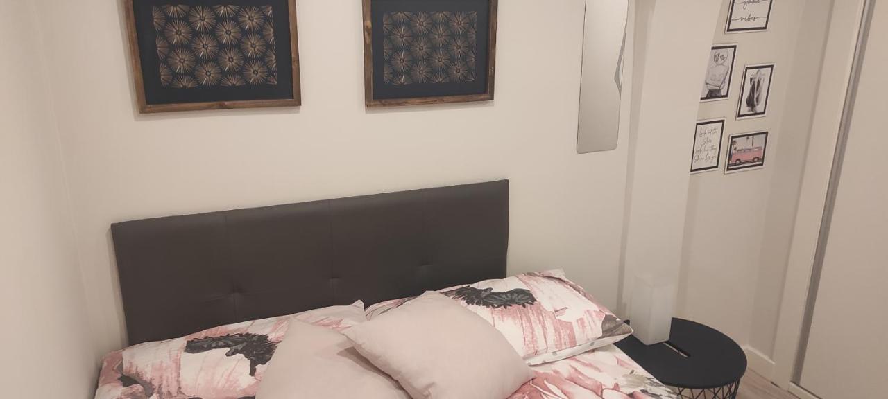 Apartamento Con Encanto En Casco Historico De Burgos Ngoại thất bức ảnh