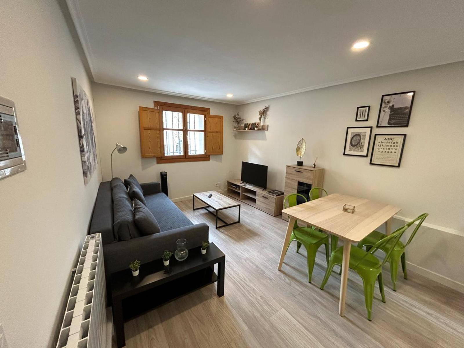 Apartamento Con Encanto En Casco Historico De Burgos Ngoại thất bức ảnh