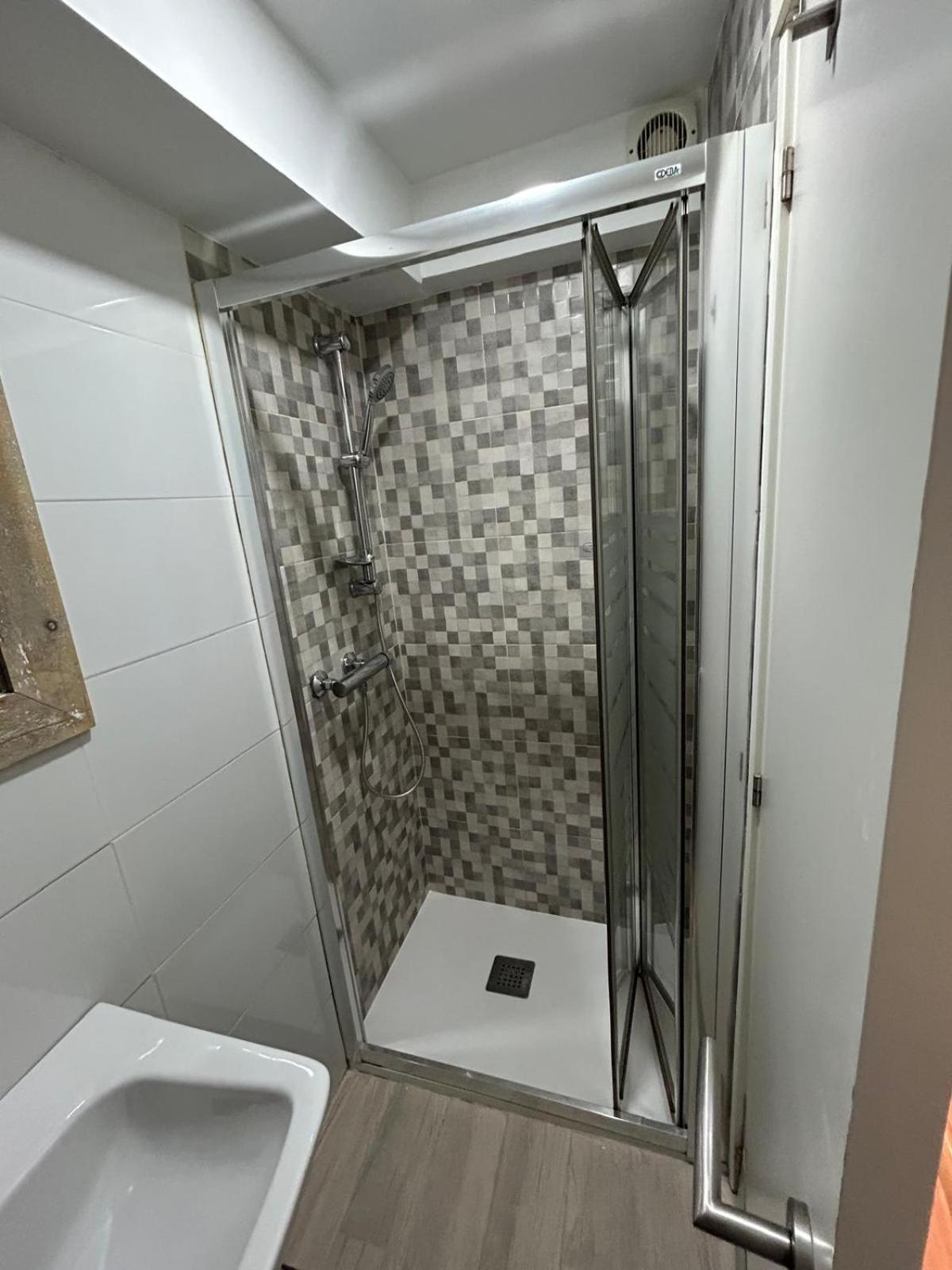 Apartamento Con Encanto En Casco Historico De Burgos Ngoại thất bức ảnh